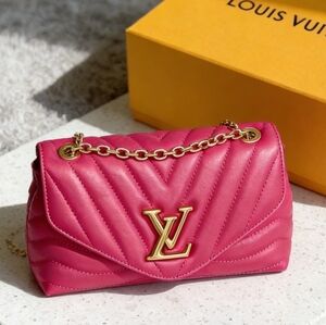 Louis Vuitton NEW WAVE CHAIN BAG MM